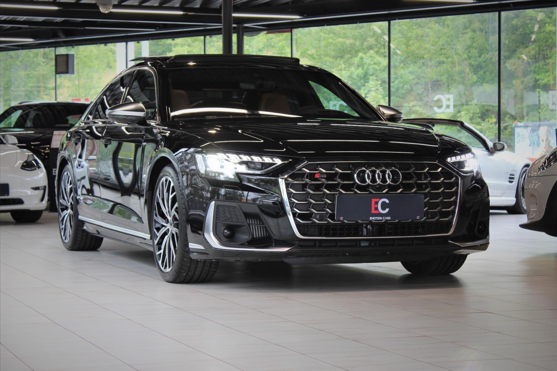 Audi S8